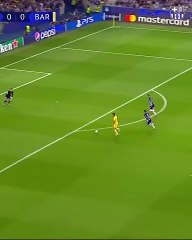 Ferran Torres marca en el campo del Oporto