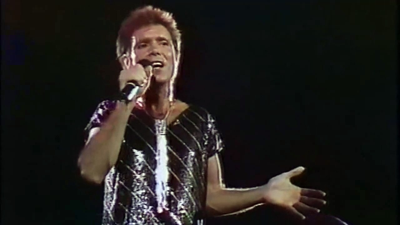 DONNA by Cliff Richard - live performance 1984 + lyrics