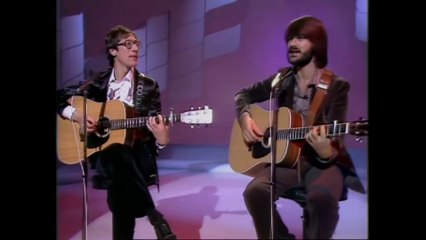 MUSIC MAKES MY DAY by Hank Marvin and John Farrar - live TV performance 1974 + lyrics