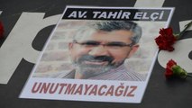 Eski Diyarbakır Baro Başkanı Tahir Elçi, katledildiği dört ayaklı minare önünde anıldı