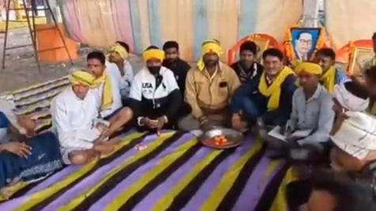 रतलाम: चुनाव की उधारी चुकाने मांगी मदद, समाजजन मदद के लिए आए सामने