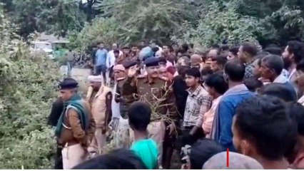 BREAKING: स्कूली बच्चों से भरा ई रिक्शा पोखर में पलटा, एक छात्र सहित चालक की मौत