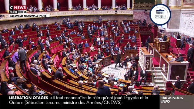 L'Assemblée nationale a observé une minute de silence en hommage à Thomas, tué à Crépol, dans la Drôme - Elisabeth Borne: Nous ne laisserons rien passer