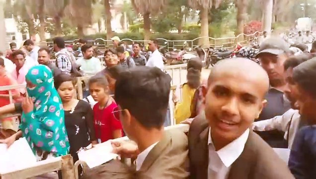 भारत-ऑस्ट्रेलिया टी-20 मैच के टिकट के लिए लगी लंबी कतार