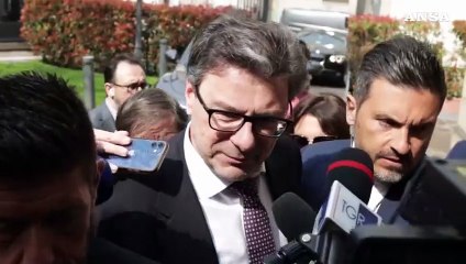 Giorgetti avverte sul debito: "Non possiamo sbagliare"