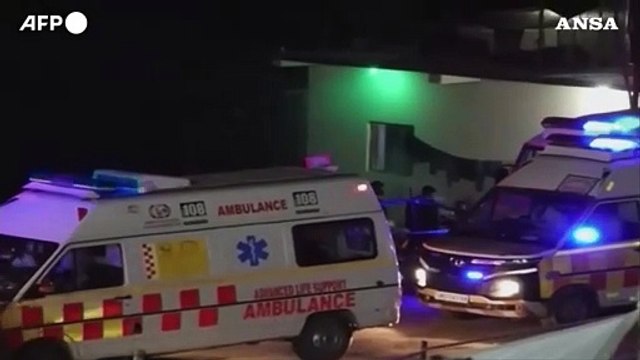 India, tutti salvi i 41 operai intrappolati nel tunnel Silkyara