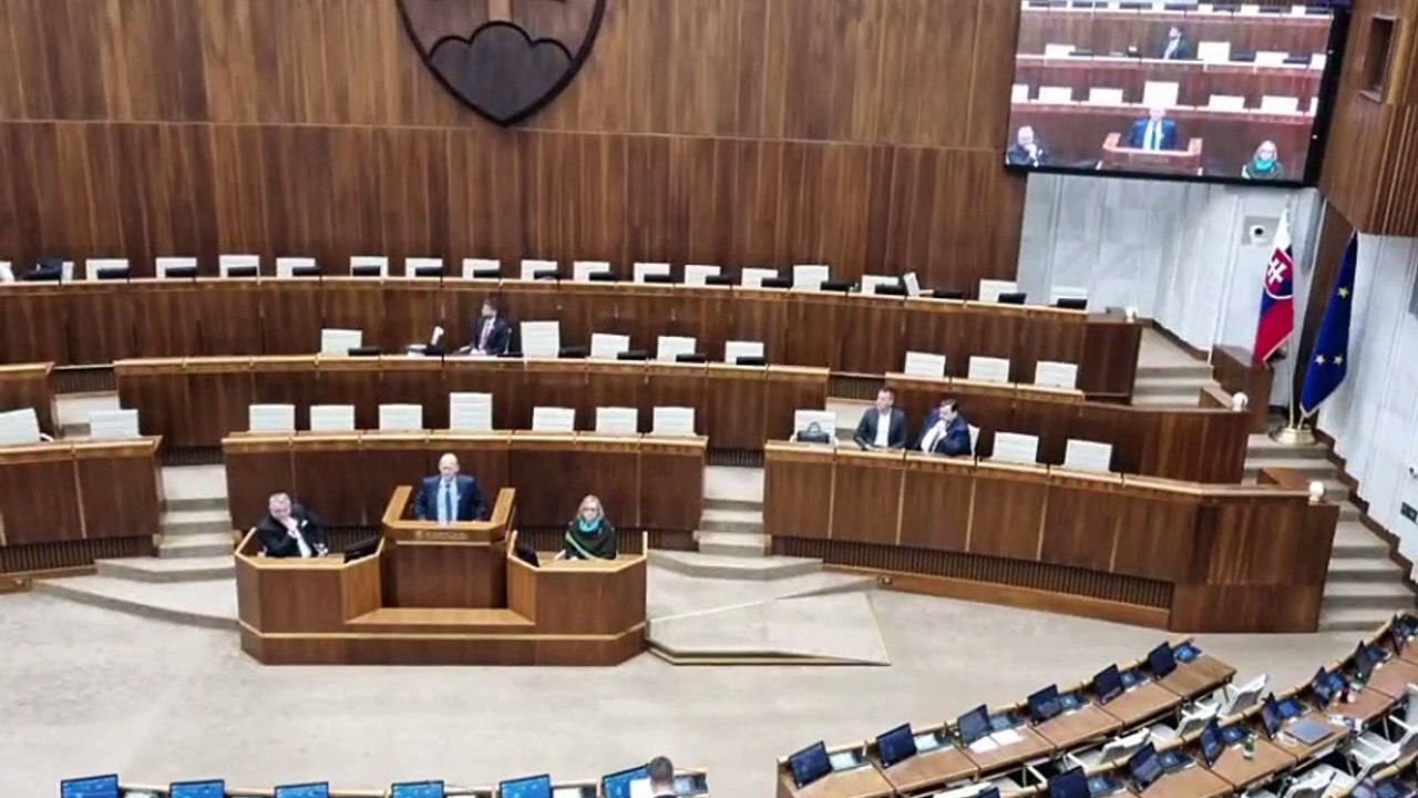 ZÁZNAM: NRSR: O odvolávaní ministra vnútra by sa mohlo hlasovať v stredu