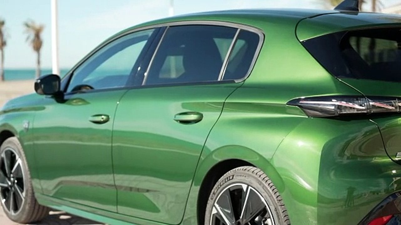 La Peugeot e-308 électrique affiche une autonomie de 410 km
