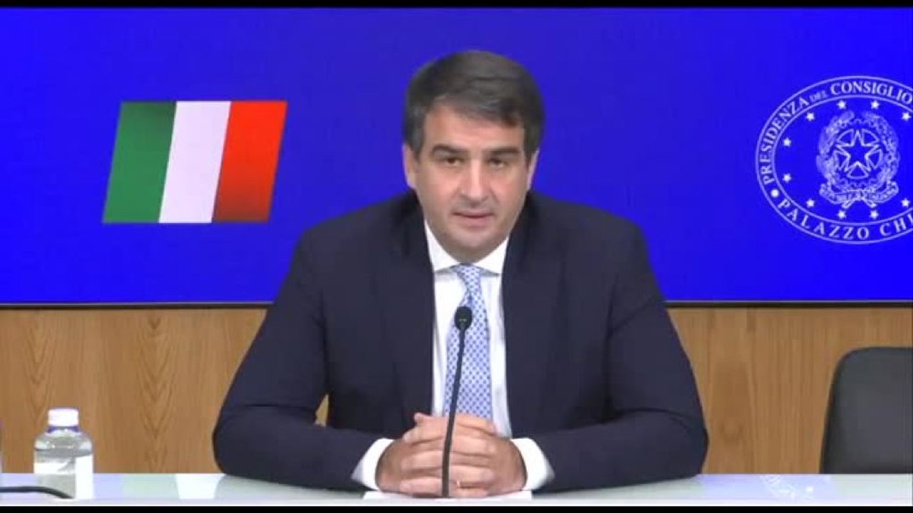 Pnrr, ok alla quarta rata. Fitto: "Italia l'unico Paese in Ue"