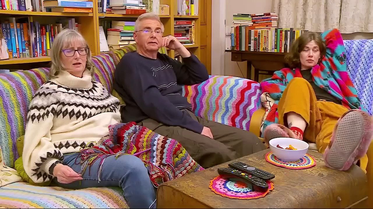 Gogglebox S22E12 November 24, 2023 Full Episode 720HD