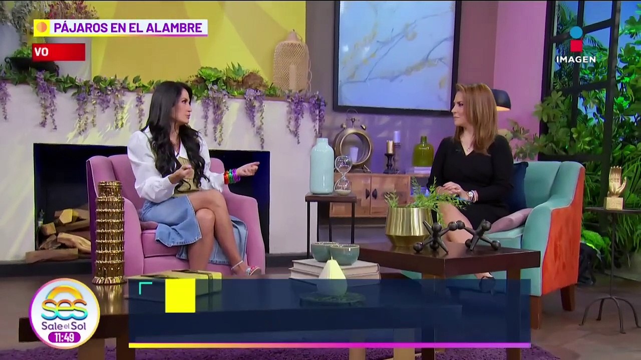 Dulce María sube a su hija al escenario para cantarle "Las Mañanitas"