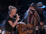 Stormy Weather (Harold Arlen cover) - Willie Nelson & Shelby Lynne (live)