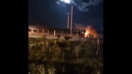 ++ Treno travolge camion, morti i due conducenti ++