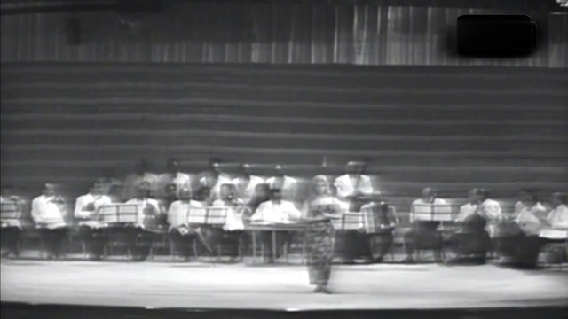 حبيبة أمها - صباح