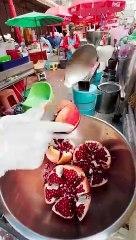 How to Make Pomegranate Juice