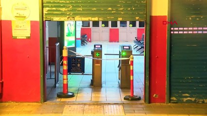 İstanbul'da Fırtına Nedeniyle Deniz Ulaşımı İptal Edildi