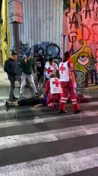 #Preliminar Un ciclista terminó lesionado tras ser embestido por el conductor de una camioneta, a decir de este último el ciclista circulaba en sentido contrario #GuardiaNocturna