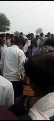 अंबेडकर प्रतिमा खंडित, गांव में हंगामा...!