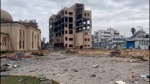 الجزيرة ترصد آثار الدمار للجامعة الإسلامية في مدينة غزة