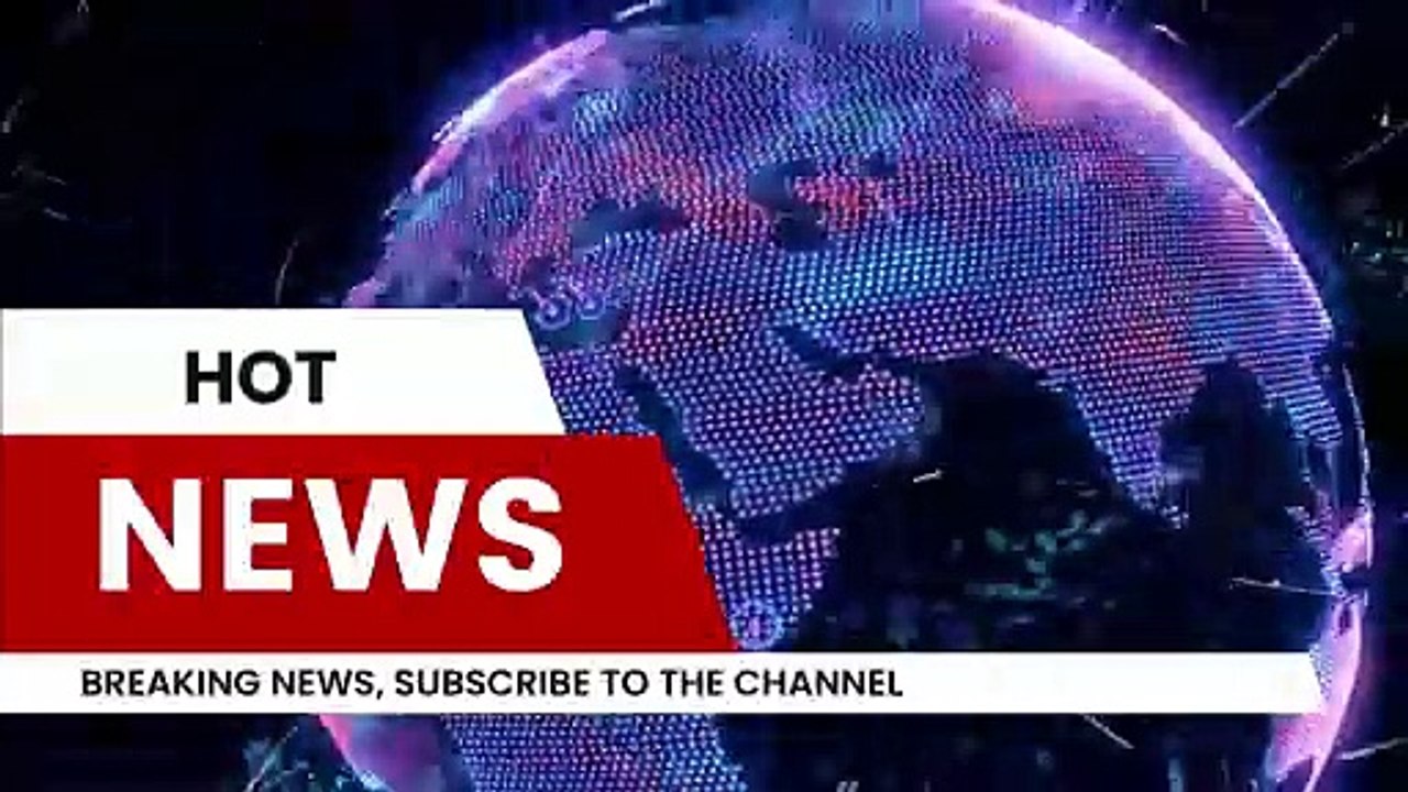 BREAKING: The White House National Christmas Tree Has Fallen  Washington | DC