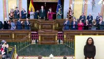 El aplauso del Congreso a Felipe VI tras su discurso de apertura de la XV Legislatura