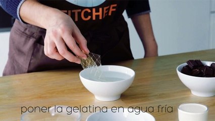 Mousse cremoso de chocolate sin huevos, sin gluten