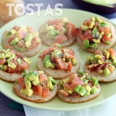 Tostas de salmón y aguacate