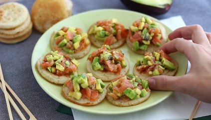 Tostas de salmón y aguacate