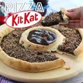 Pizza de kit kat y natillas, versión telepizza sweet
