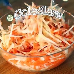 Coleslaw estilo americano (ensalada de repollo y zanahoria)