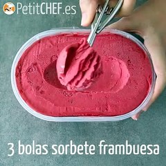 Batido vegano de frutos rojos