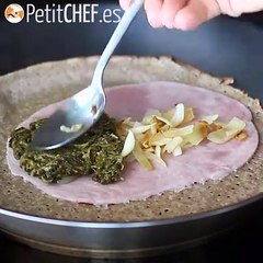 Galette de sarraceno con queso de cabra, jamón y espinacas