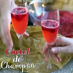 Cóctel de champán y frambuesas