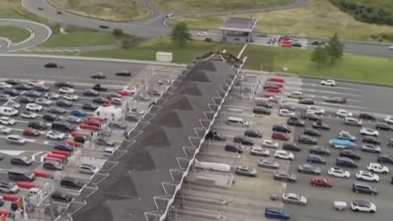 Tarifs des autoroutes : préparez-vous à des hausses astronomiques en 2025 !