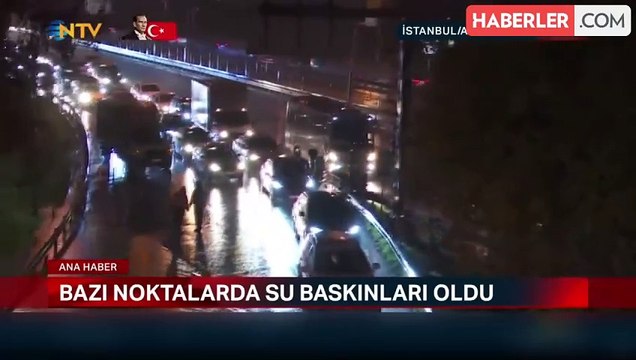 İstanbul sağanak yağışa teslim oldu, AKOM'dan uyarı geldi