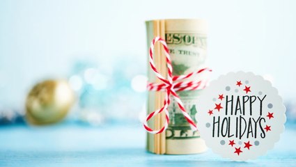 How Much Should You Tip During the Holidays, According To Etiquette Experts