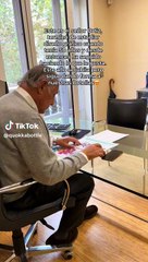 Adulto mayor sorprende con sus diseños digitales para botellas: "Un genio"