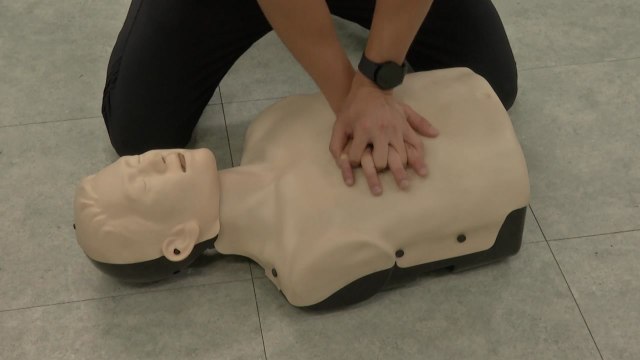 급격히 추워진 날씨에 높아진 심정지 위험...대처법은? [앵커리포트] / YTN