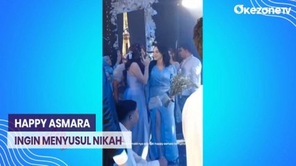 Happy Asmara Dapat Bunga di Nikahan Sahabat, Ingin Menyusul Nikah