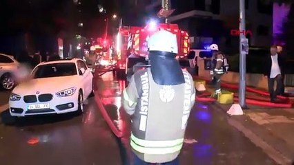 İstanbul'da 14 katlı binaya yıldırım düştü! O anlar kamerada