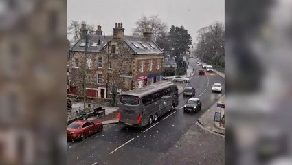Snow falls in parts of UK as Met Office gives early verdict on white Christmas