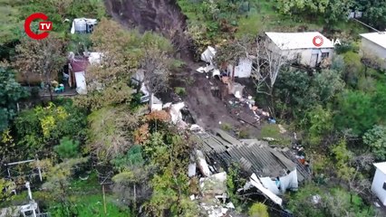 Bursa’da sel ve heyelan evi yuttu