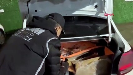 İzmir'de tabanca parçaları ele geçirildi