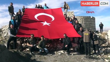 GÖNÜL KÖPRÜSÜ PROJESİ KAPSAMINDA GABAR DAĞI'NDA ZİRVE YAPIP TÜRK BAYRAĞI AÇTILAR