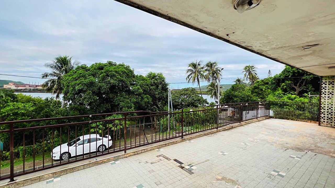 A vendre  Immeuble à Ducos, Rue Papeete à Rénover – fort potentiel