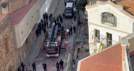 Bomberos frente a El Kubo