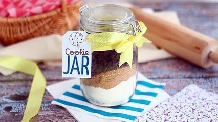 Cookie jar: a gift for cookie lovers