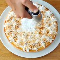 Lemon meringue pie, the recipe step by step