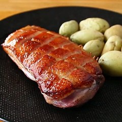 Duck breast with truffle sauce