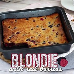 White chocolate blondie with red berries